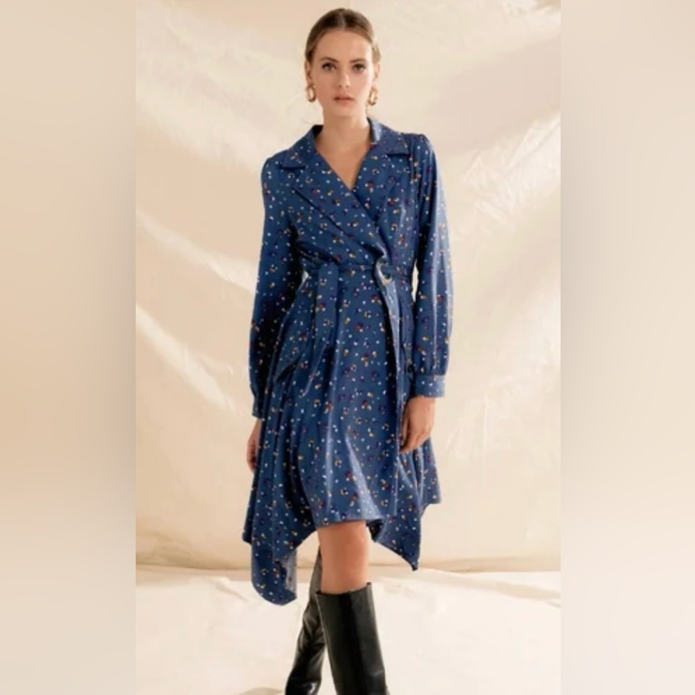 Chriselle Lim blue floral asymmetrical long sleeve wrap dress. Size Medium